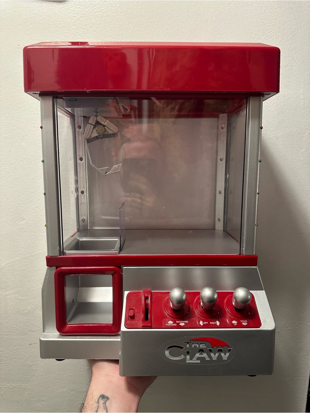 The Claw Electronic Mini Arcade Claw Machine Prize Grabber Game Red & Silver